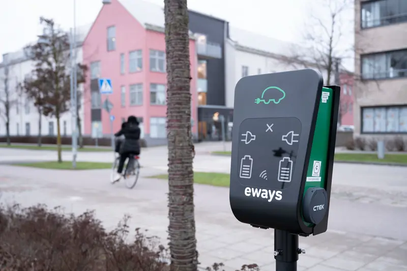 Från 14 laddpunkter till 98 laddpunkter på knappt två år. Elektrifieringen av transportsektorn är en av de viktigaste åtgärderna för att Sverige skall nå landets mål om nettoneutralitet år 2045. Kraftringen satsar rejält på att bygga ut antalet laddpunkter i ägarkommunerna Lund, Eslöv, Lomma och Hörby som ett led i arbetet med att aktivt bidra till samhällets klimatomställning.